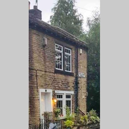 Entire Cottage In The Beautiful Calder Valley Halifax Exterior foto